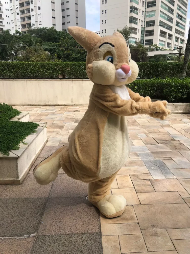 coelho da pascoa em uma visita especial